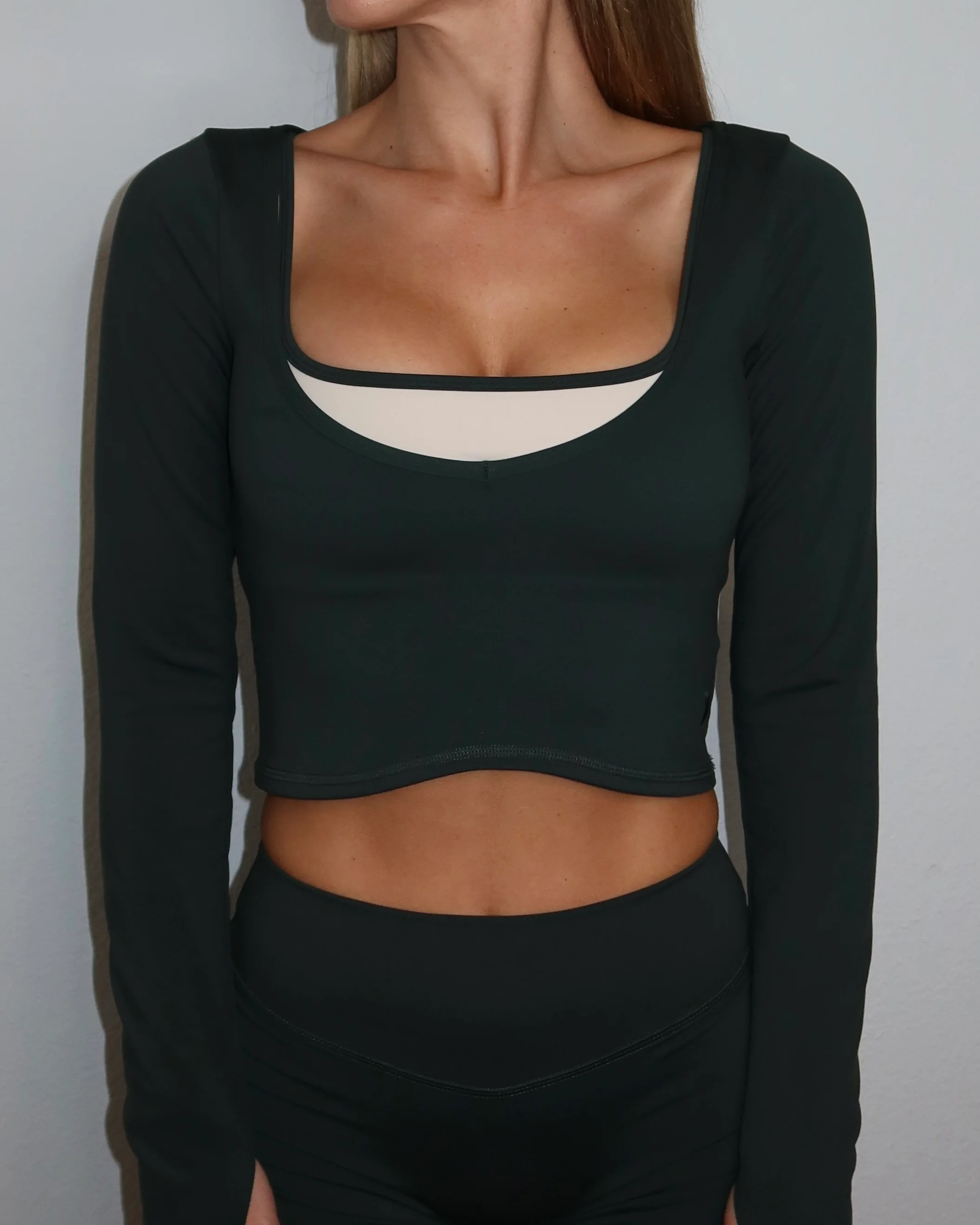 Aura Long Sleeve - Pine (active material) - Image 4
