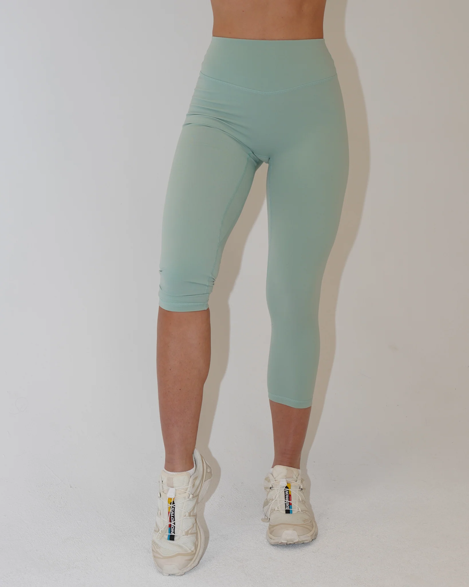 Bridge Pant Capri - Sage - Image 7