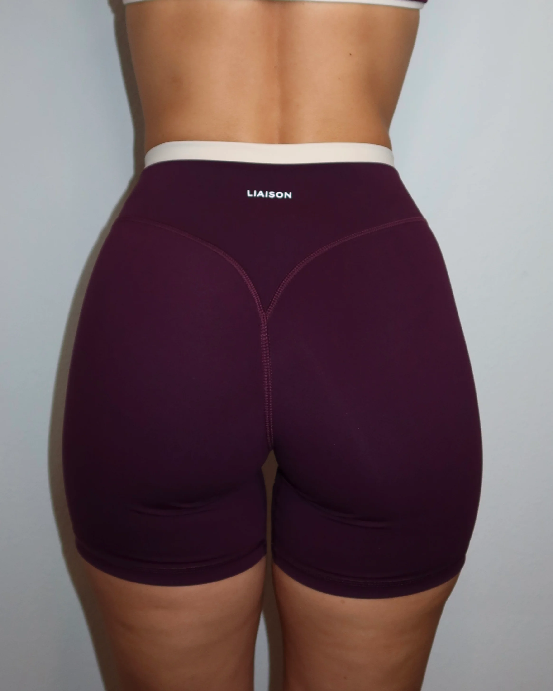 Layered Sculpt Short - Merlot & Sand - Image 4