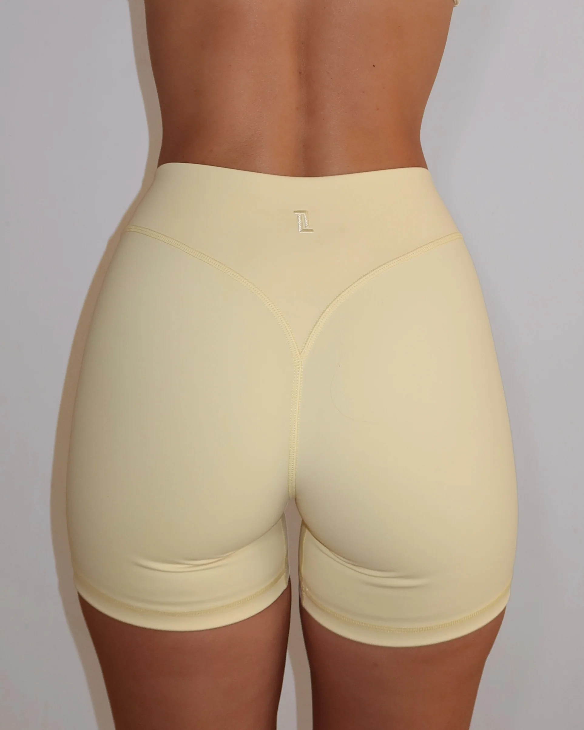 Scrunch Short - Daylight - Image 4